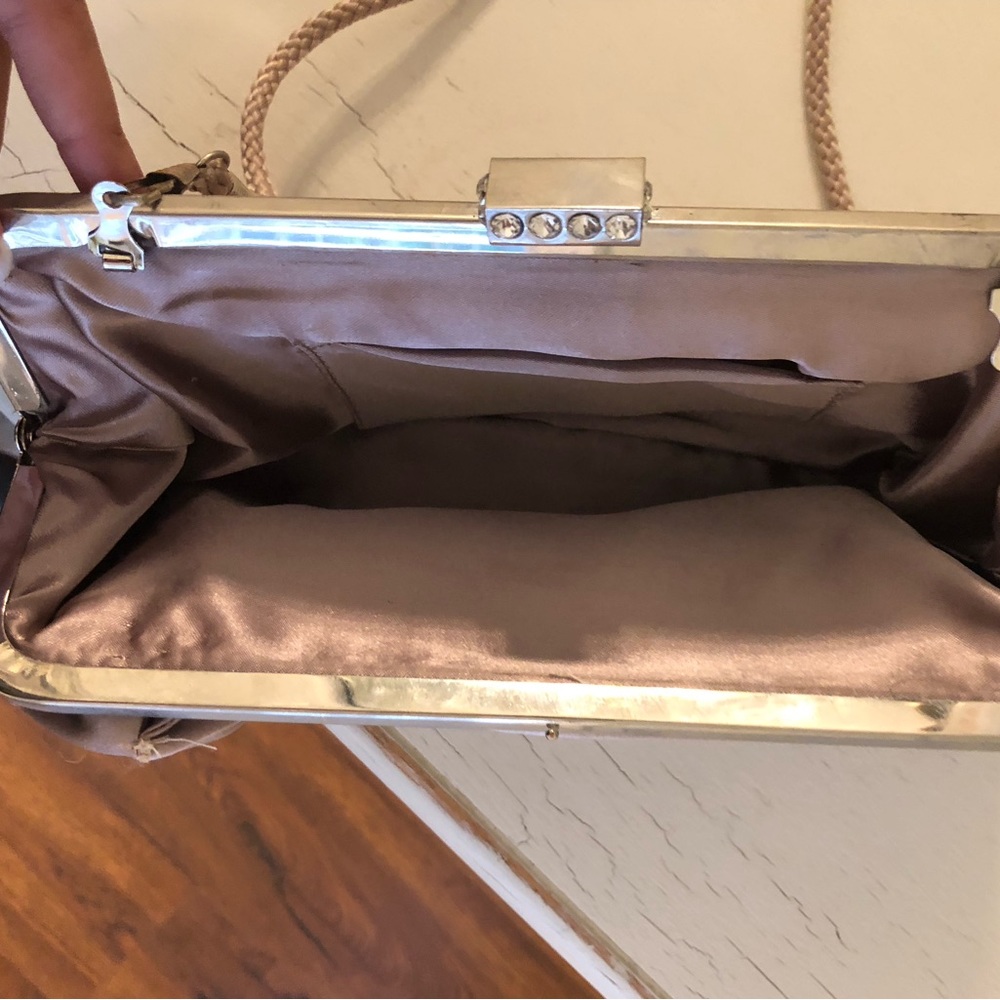 Women’s hand bag